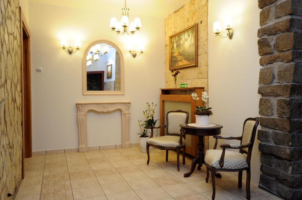 Hotel Rebajlo Piła Esterno foto
